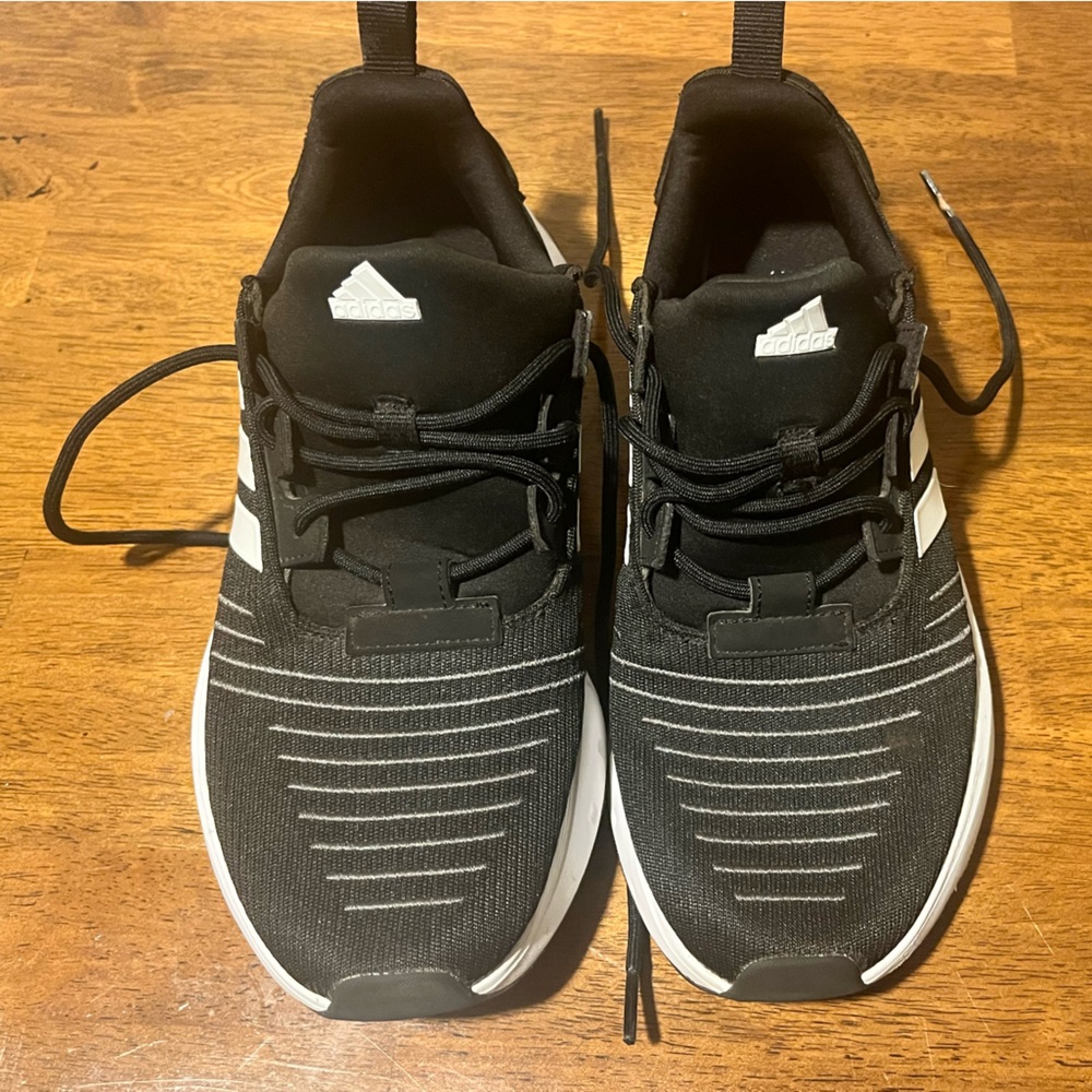 adidas Men's Black and White Running Shoes